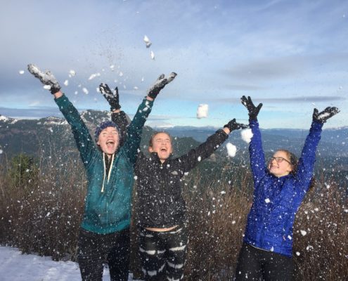 white_salmon_snow_shoe_cross_country_ski